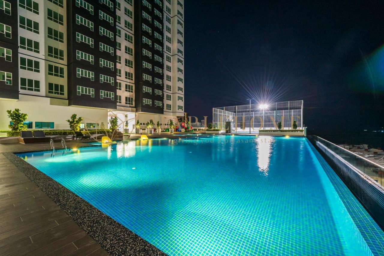 Amber Cove Premier Suites Melaka Extérieur photo
