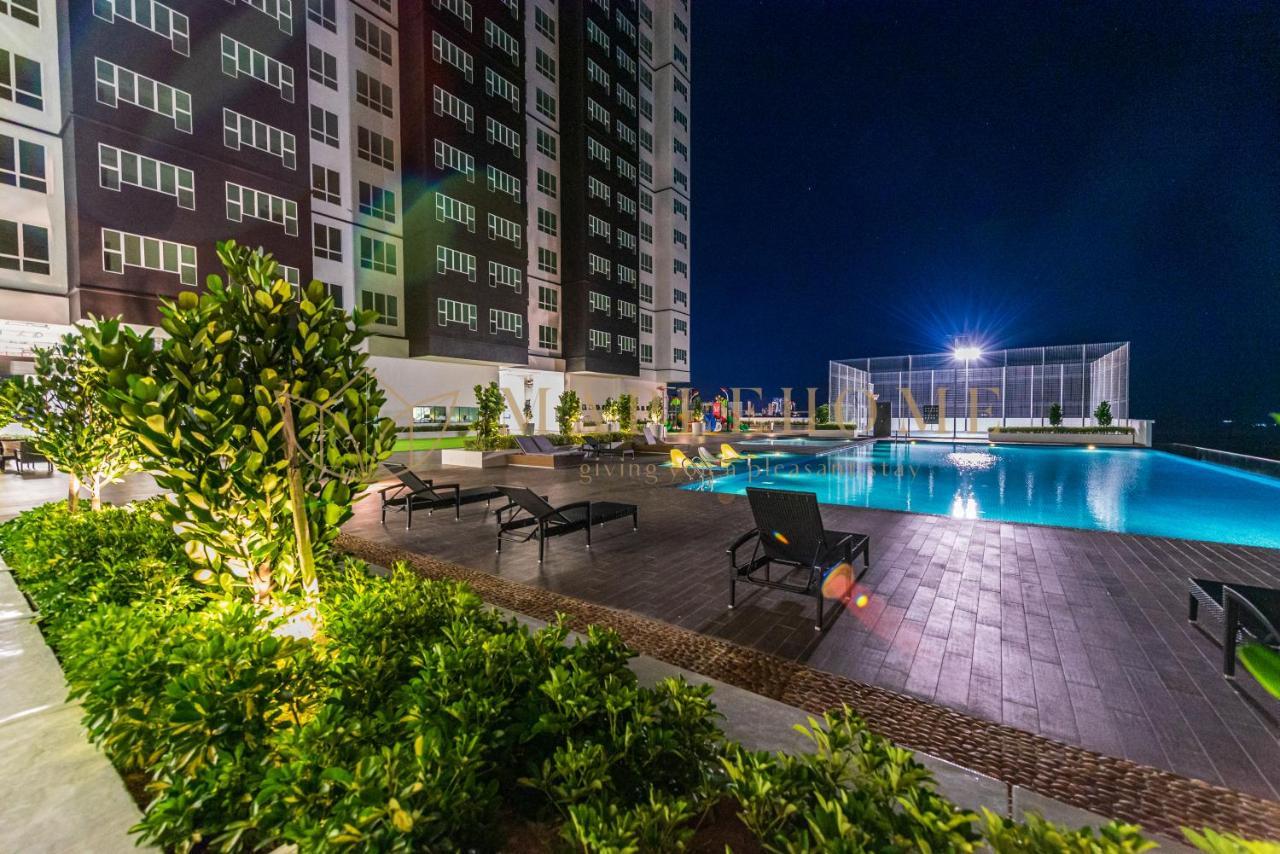 Amber Cove Premier Suites Melaka Extérieur photo